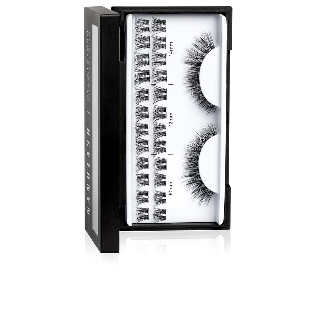 FANTASY eyelashes in a cluster